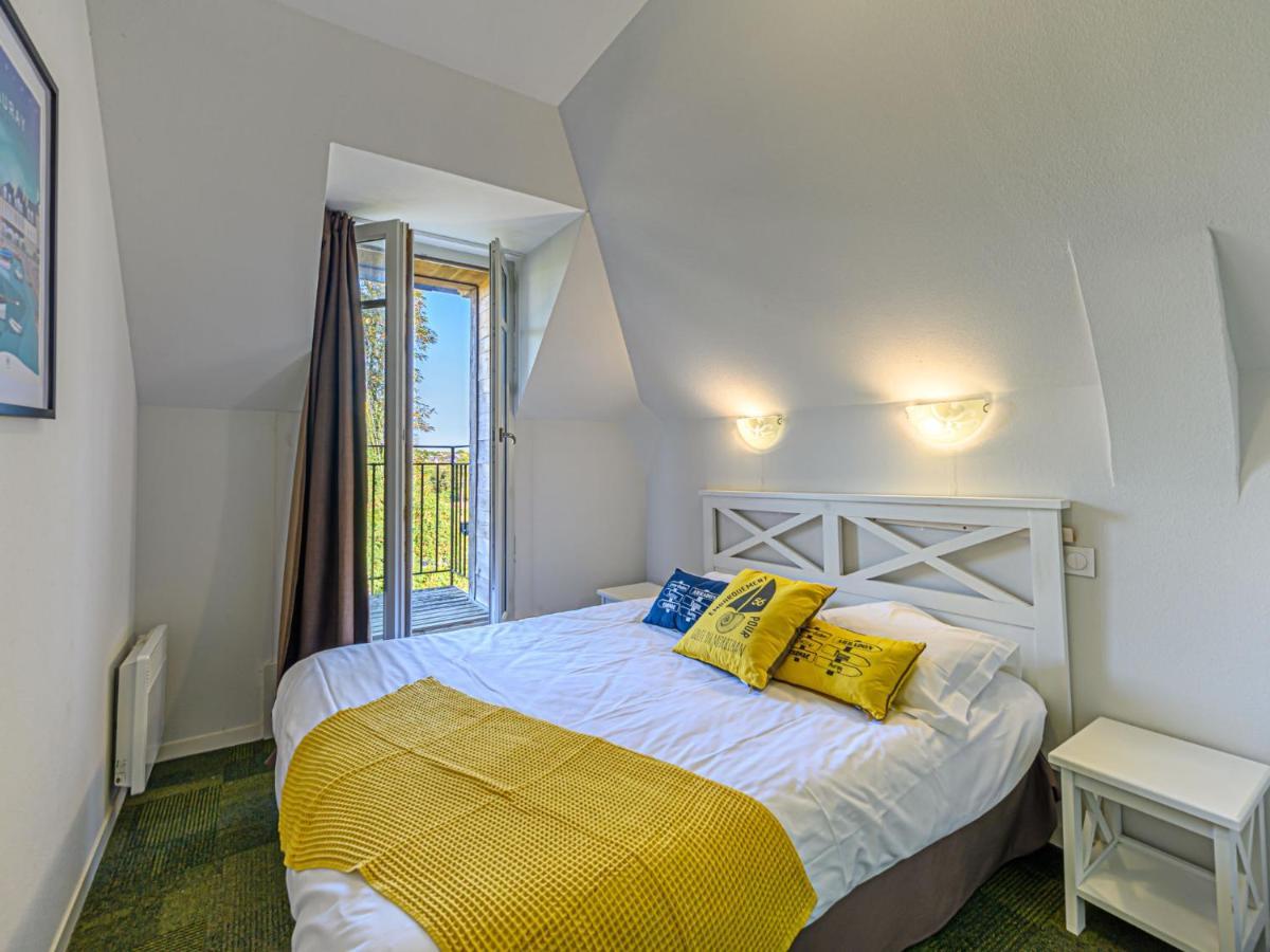 Apartment Chateau De Kergonano-2 By Interhome Baden Luaran gambar