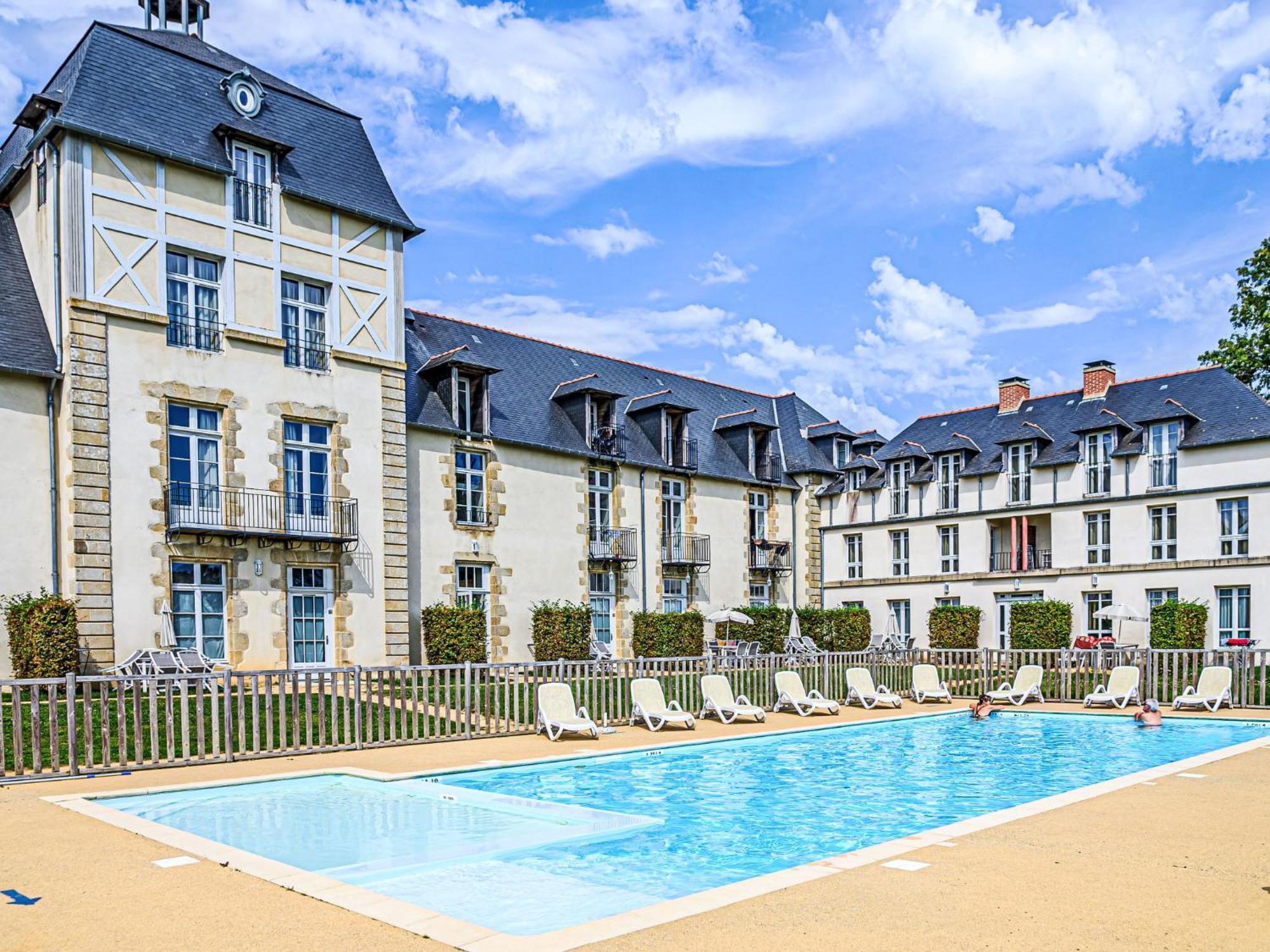 Apartment Chateau De Kergonano-2 By Interhome Baden Luaran gambar