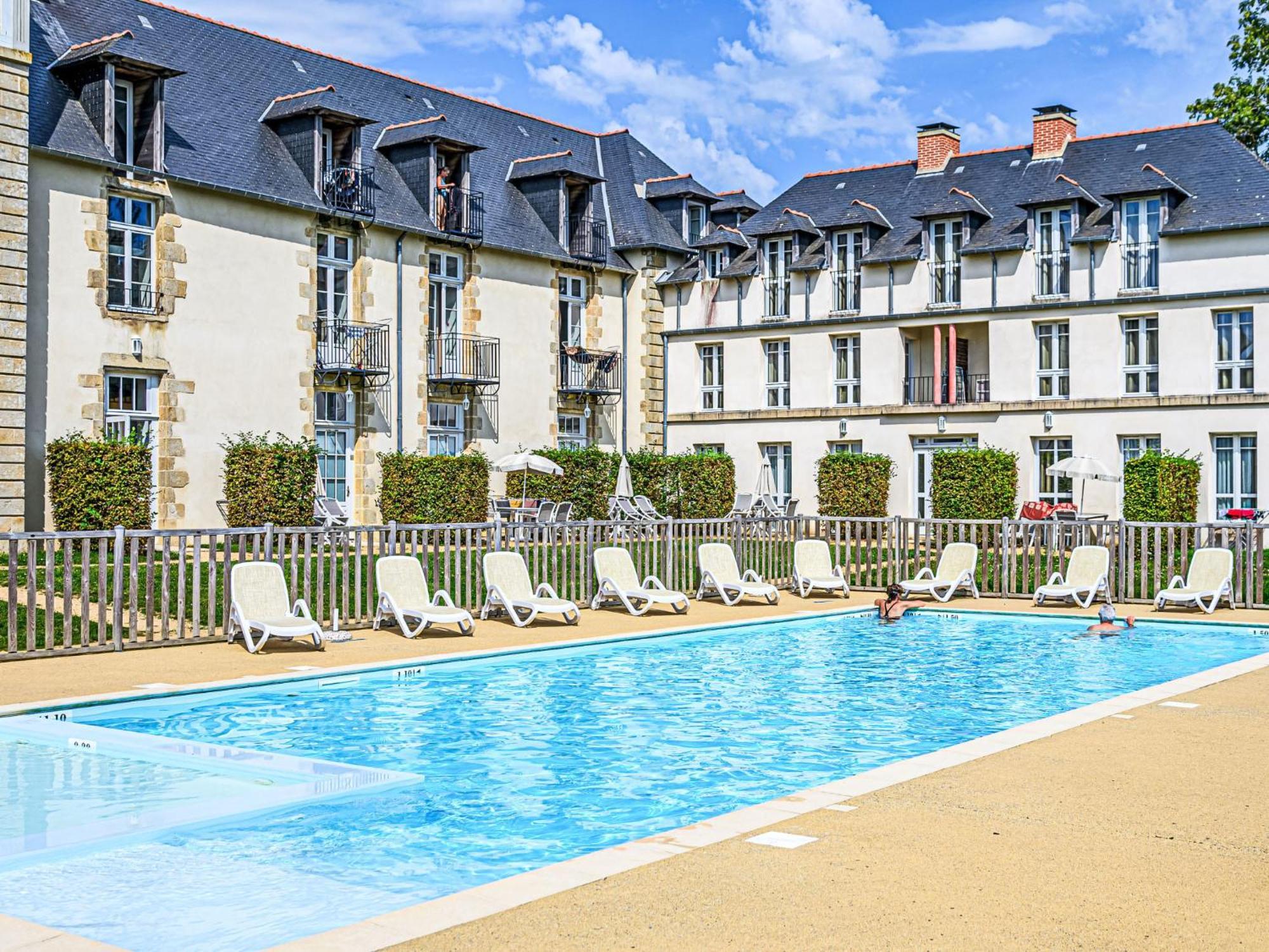 Apartment Chateau De Kergonano-2 By Interhome Baden Luaran gambar
